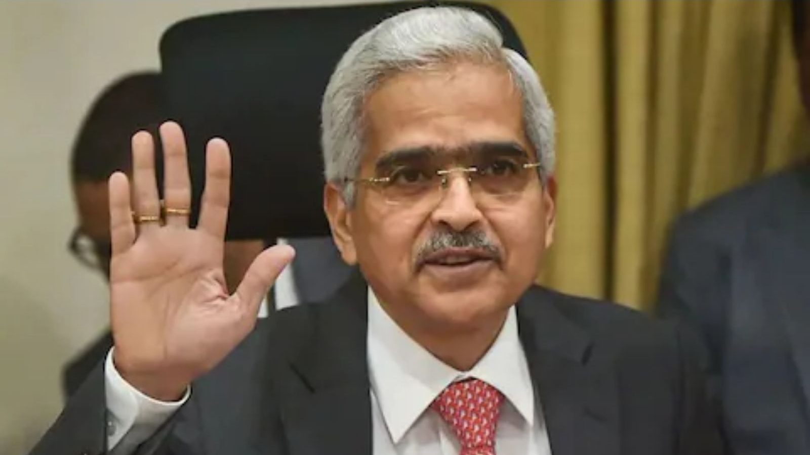 வங்கிகளுக்கான ரெப்போ வட்டி விகிதம் உயர்வு.. வீடு, வாகன கடன்களுக்கான வட்டி அதிகரிக்கும் அபாயம்