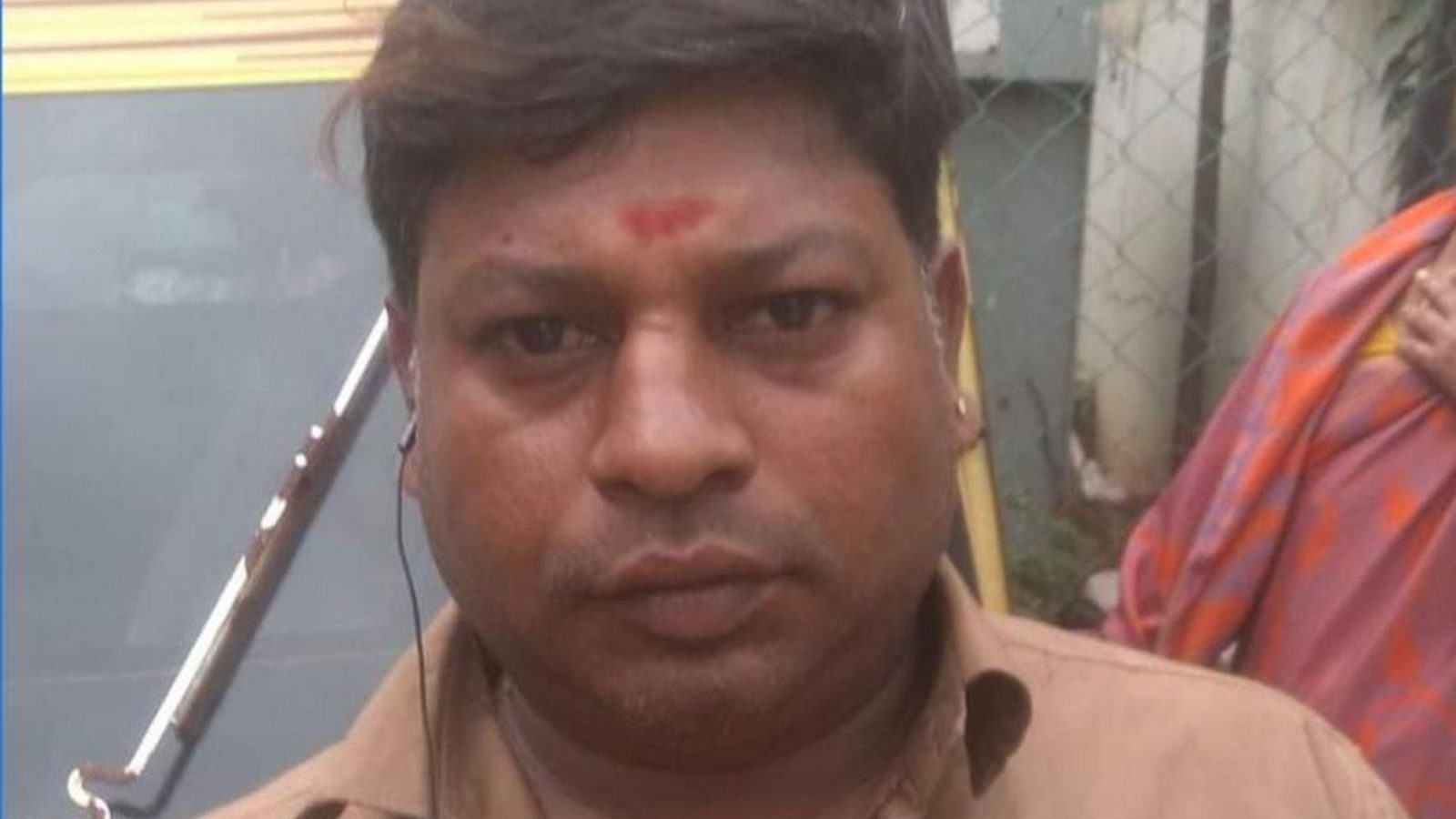 சென்னையில் பிரபல ரவுடிகளின் தாய்மாமன் பட்டப்பகலில் வெட்டிப்படுகொலை.. அதிரவைக்கும் பின்னணி