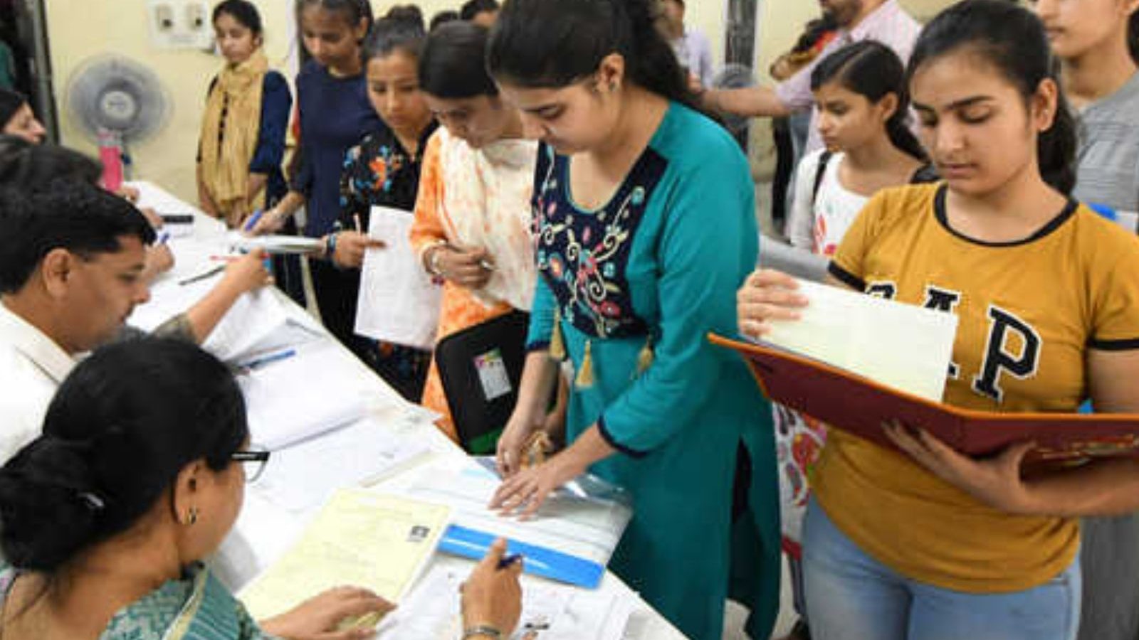 பொறியியல் பொதுப்பிரிவு கலந்தாய்வு ஒத்திவைப்பு..!