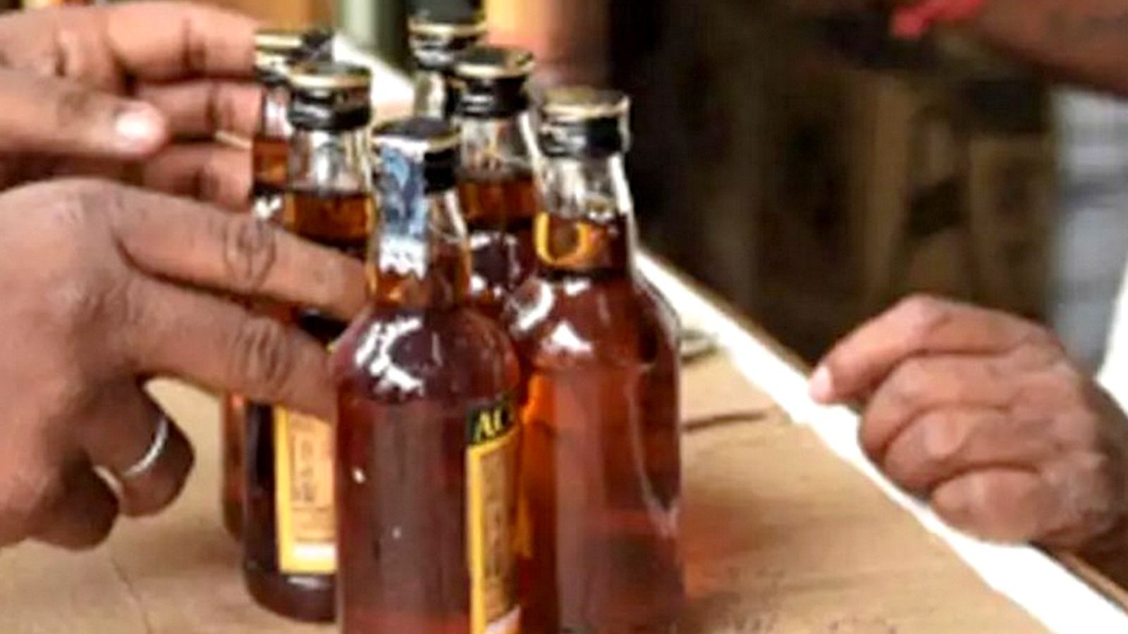 சிவகங்கையில் அனுமதியின்றி செயல்படும் 40 டாஸ்மாக் பார்கள்.. அரசுக்கு கோடிக்கணக்கில் இழப்பு- ஆர்டிஐ தகவல்