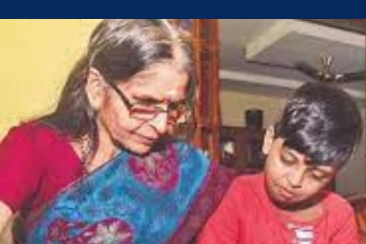 68 வயதில் பட்டம் படிக்கும் பாட்டி
