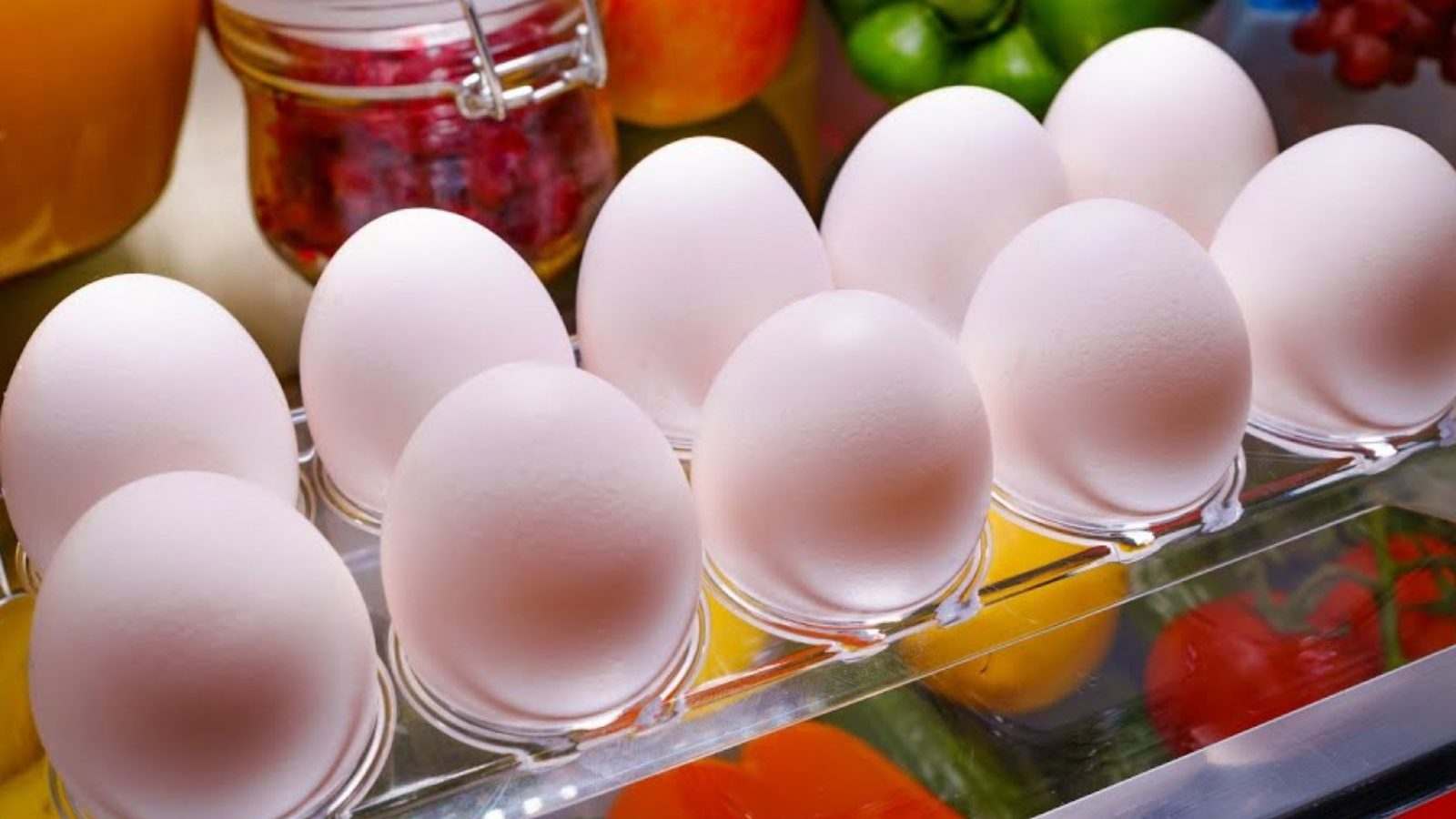 முட்டையை ஃபிரிட்ஜில் வைத்தால் பாக்டீரியா பரவுமா..? மற்ற உணவுகளையும் பாழாக்கும் என எச்சரிக்கை...