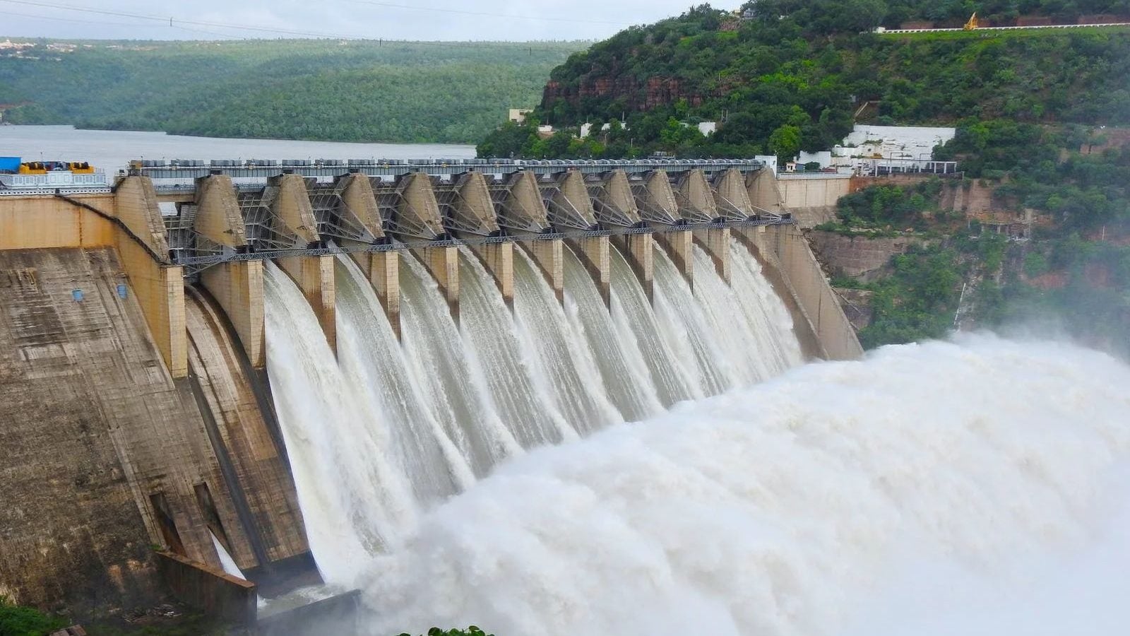 மலிவான மின்னுற்பத்தித் தொழில்நுட்பம் - பீகார் பள்ளி மாணவனின் அசத்தல் கண்டுபிடிப்பு