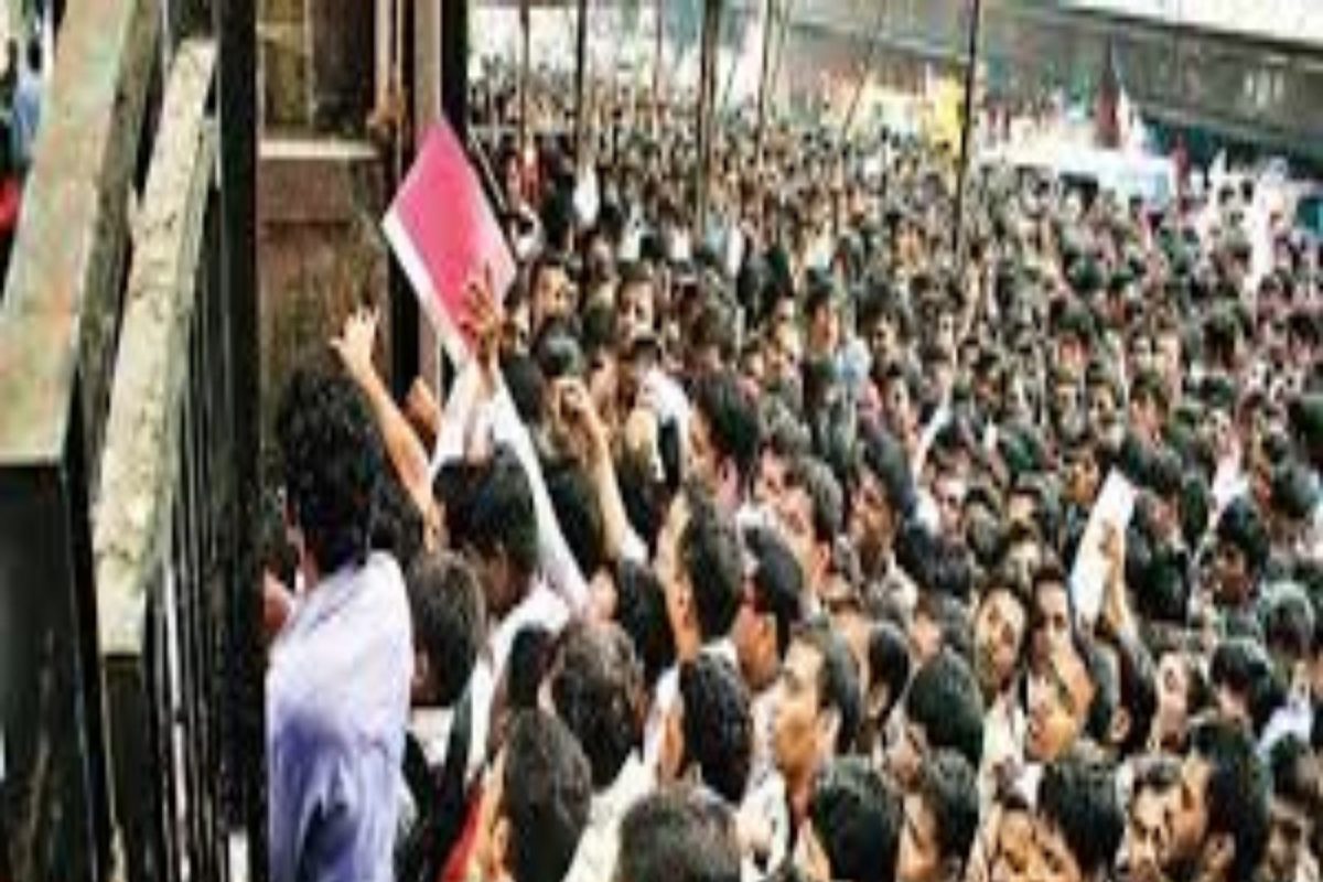 வேலைவாய்ப்பற்ற இளைஞர்கள் இந்த உதவித் தொகை திட்டத்தில் விண்ணப்பியுங்கள்