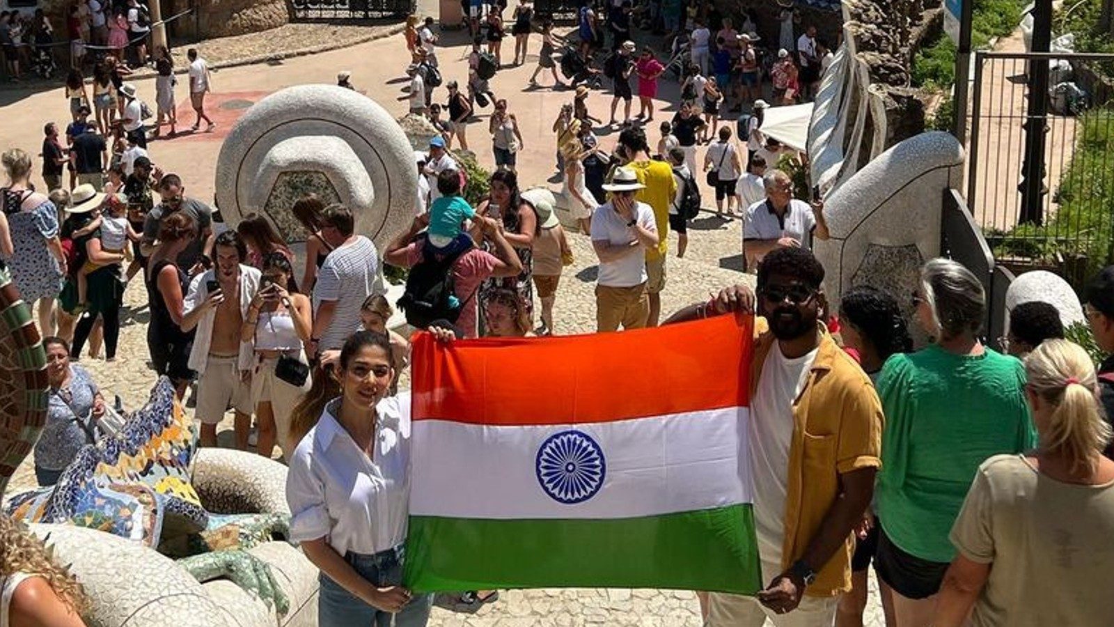 ஸ்பெயினில் கெத்து பண்ண நயன்தாரா - விக்னேஷ் சிவன்..  தேசிய கொடியை பறக்க விட்ட மொமண்ட்!