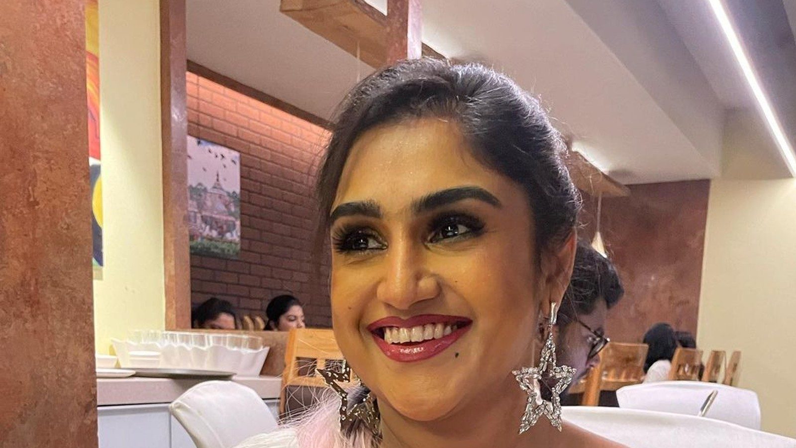 நைட் பார்ட்டி.. ரோபோ சங்கருடன் நடனம்..வேற லெவல் செய்யும் வனிதா!