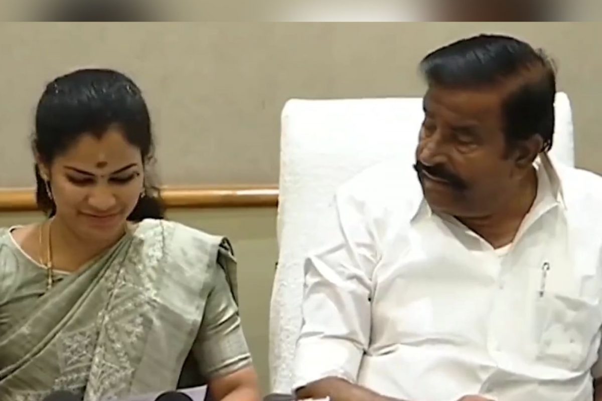 ஒருமையில் பேசிய அமைச்சர் நேரு