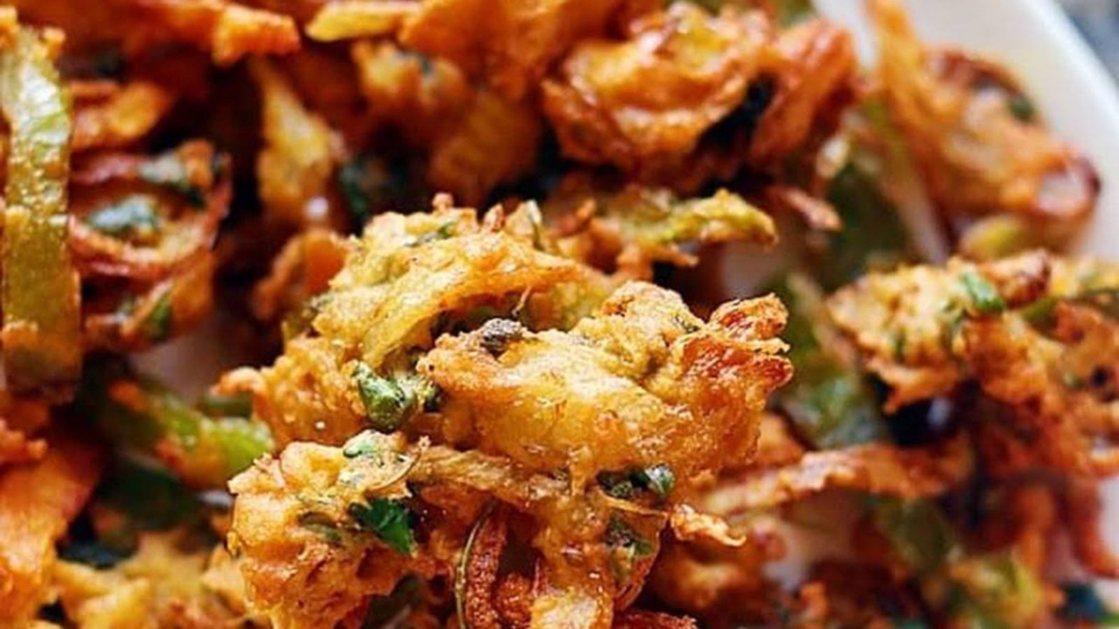 எவ்வளவு முயற்சித்தும் பக்கோடா மொறுமொறுப்பாக வரவில்லையா..? அடுத்த முறை இந்த டிப்ஸை ஃபாலோ பண்ணுங்க