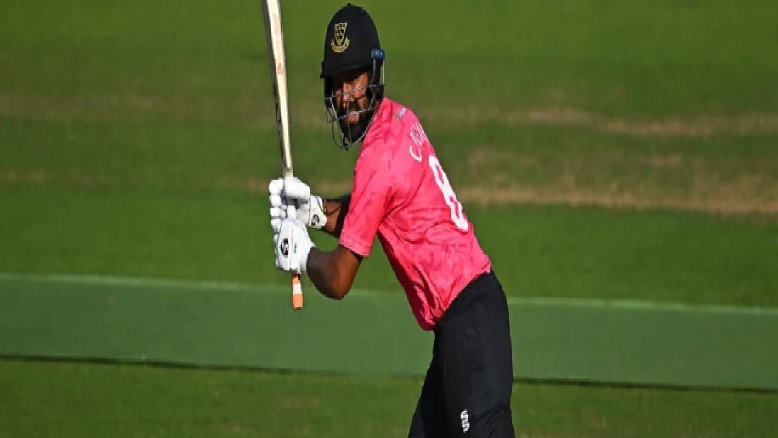 131 பந்தில் 174, 20 பவுண்டரி 5 சிக்ஸ்-புஜாரா அமர்க்களம்- லிஸ்ட் ஏ சாதனை- வீடியோ