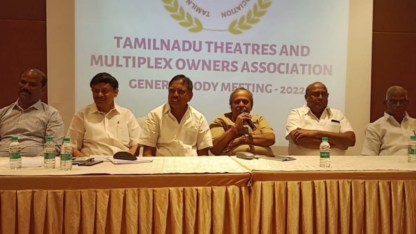 முன்னணி நடிகர்களின் படங்கள் திரைக்கு வந்து 8 வாரங்களுக்கு பிறகே ஓடிடியில் வெளியிட வேண்டும் - திரையரங்கு உரிமையாளர்கள் கோரிக்கை