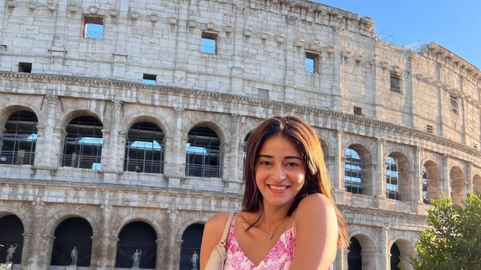 இத்தாலிக்கு வெக்கேஷன் சென்றுள்ள நடிகை அனன்யா பாண்டே!