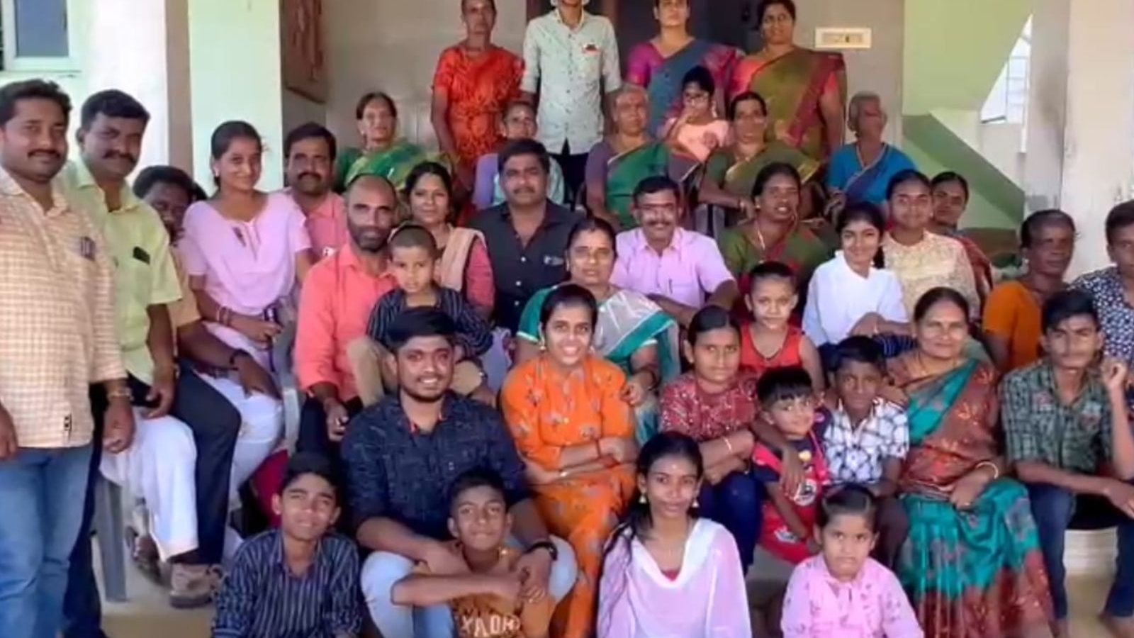 கோவையில் 106 வயது மூதாட்டிக்கு பிறந்தநாள் கொண்டாட்டம்.. கிடா வெட்டி விருந்தளித்த பேரன் பேத்திகள்.!