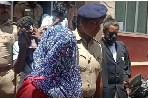 கொலை வழக்கில் 3 பேர் நீதிமன்றத்தில் ஆஜர்
