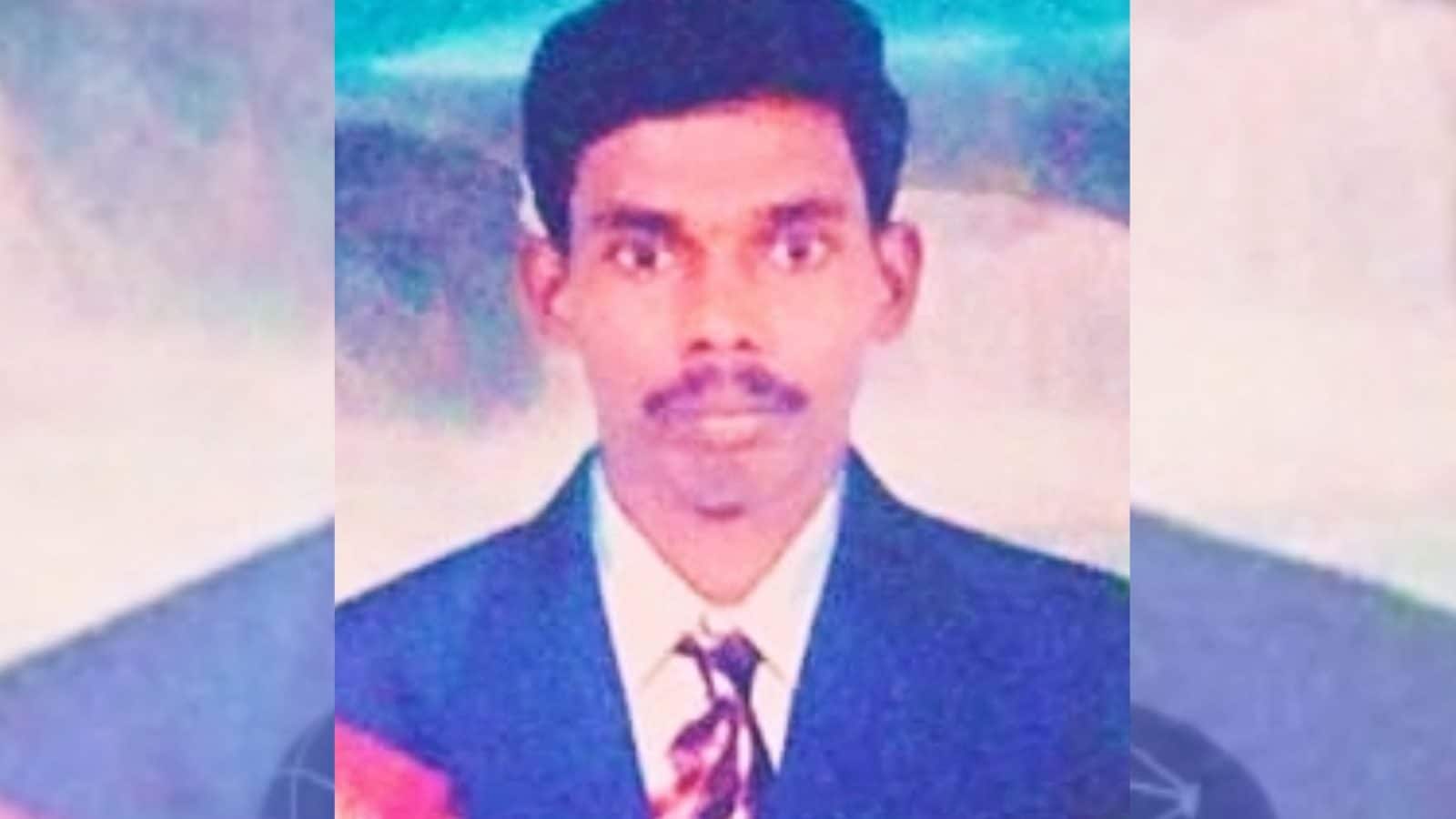 லாரி மீது பைக் மோதி விபத்து -  மனைவி கண்முன்னே கணவன் உயிரிழந்த சோகம்