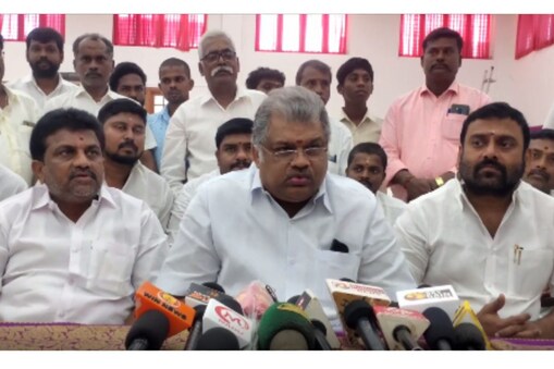தமாக தலைவர் ஜி.கே.வாசன்