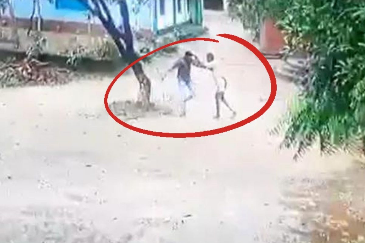வீடியோ: உபியில் ஆசிரியரை 3 முறை சுட்ட 10ஆம் வகுப்பு மாணவர்!