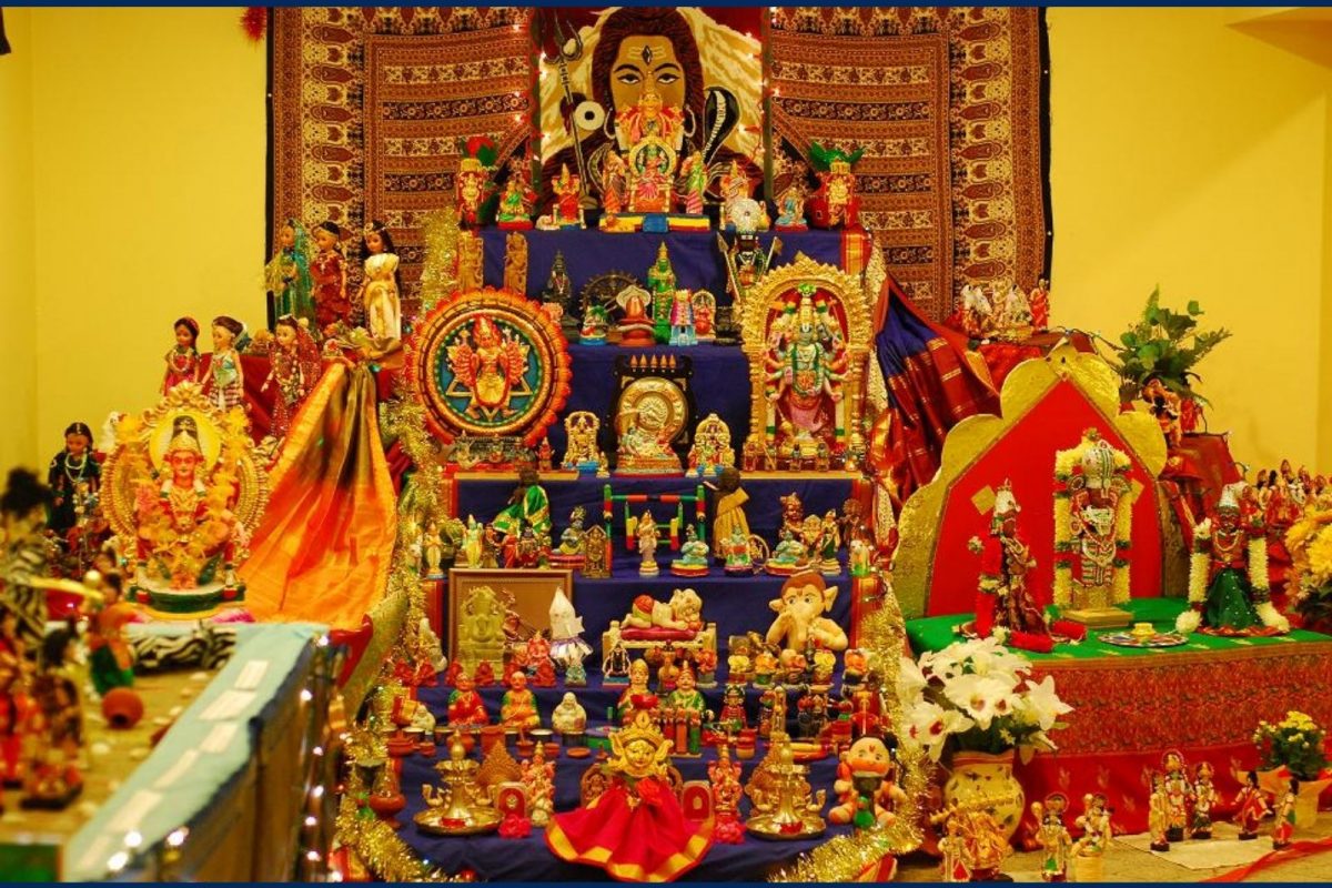 அருள் தரும் நவராத்திரி நாள் 9: நவராத்திரியின் கடைசி நாள் வழிபாடு அருள் தரும் நவராத்திரி நாள் 9: நவராத்திரியின் கடைசி நாள் வழிபாடு