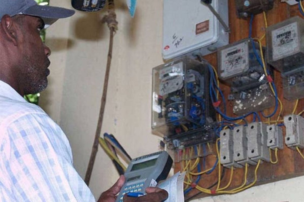 தமிழகத்தில் மின்கட்டணத்தை உயர்த்த விதிக்கப்பட்ட தடை நீக்கம்!