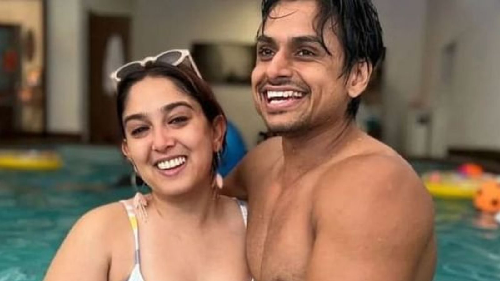 அமீர்கான் மகள் ஐரா கான் நிச்சயதார்த்தம் - வைரலாகும் வீடியோ!