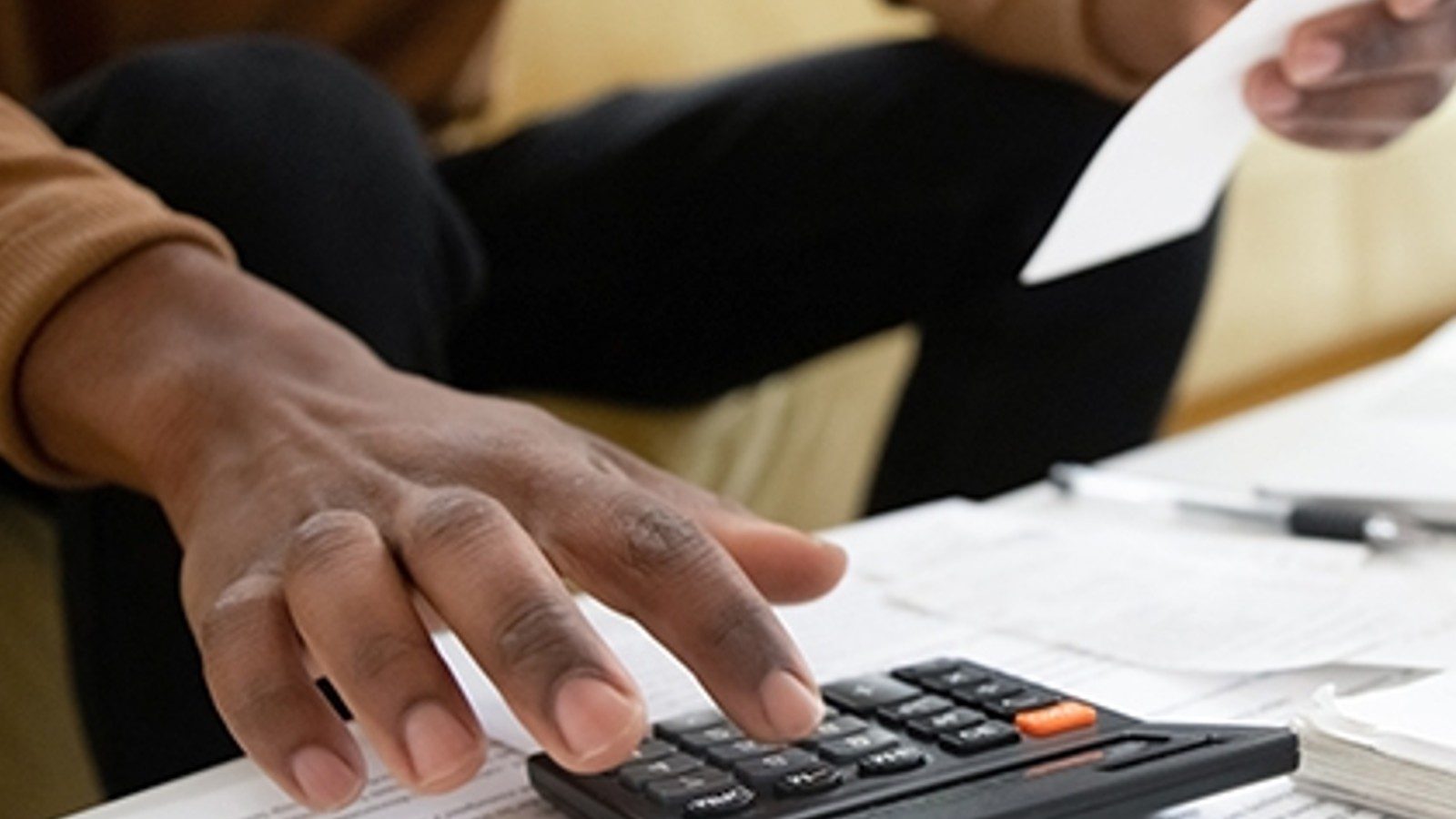 ஈஸியா கிடைத்தாலும் பர்சனல் லோனுக்கு எங்கு YES/NO சொல்ல வேண்டும் தெரியுமா?