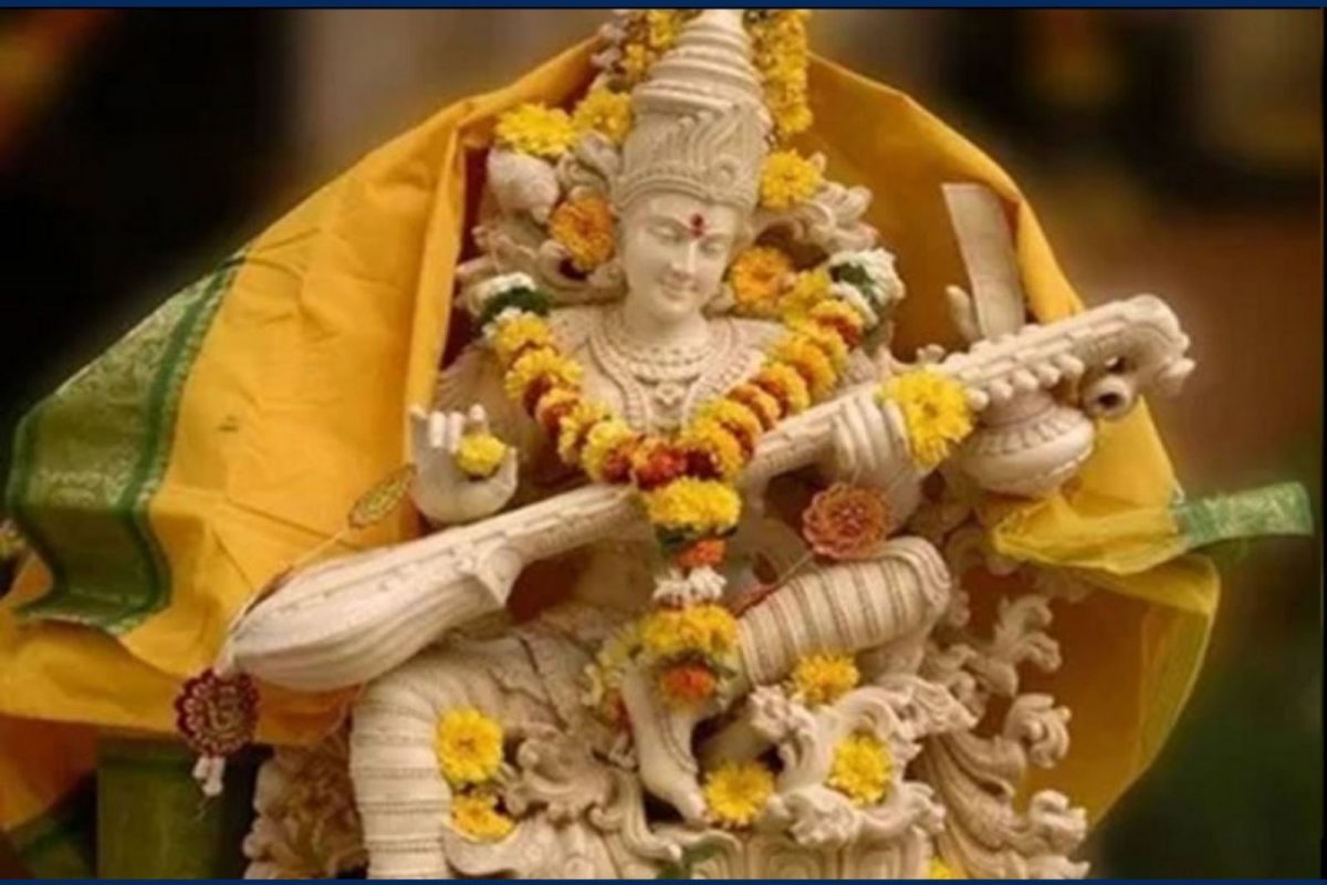 அருள் தரும் நவராத்திரி நாள் 7 | பூஜை செய்யும் முறை, நேரம், & பலன்கள்.! அருள் தரும் நவராத்திரி நாள் 7 | பூஜை செய்யும் முறை, நேரம், & பலன்கள்.!