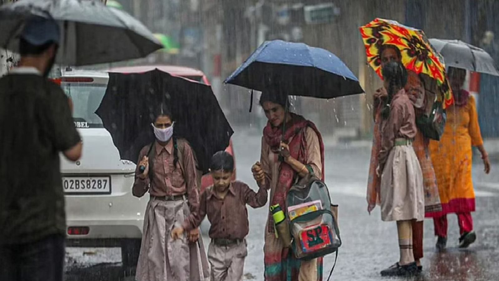 வளி மண்டல மேலடுக்கு சுழற்சி.. வெளுக்கப்போகுது கனமழை! வானிலை எச்சரிக்கை!