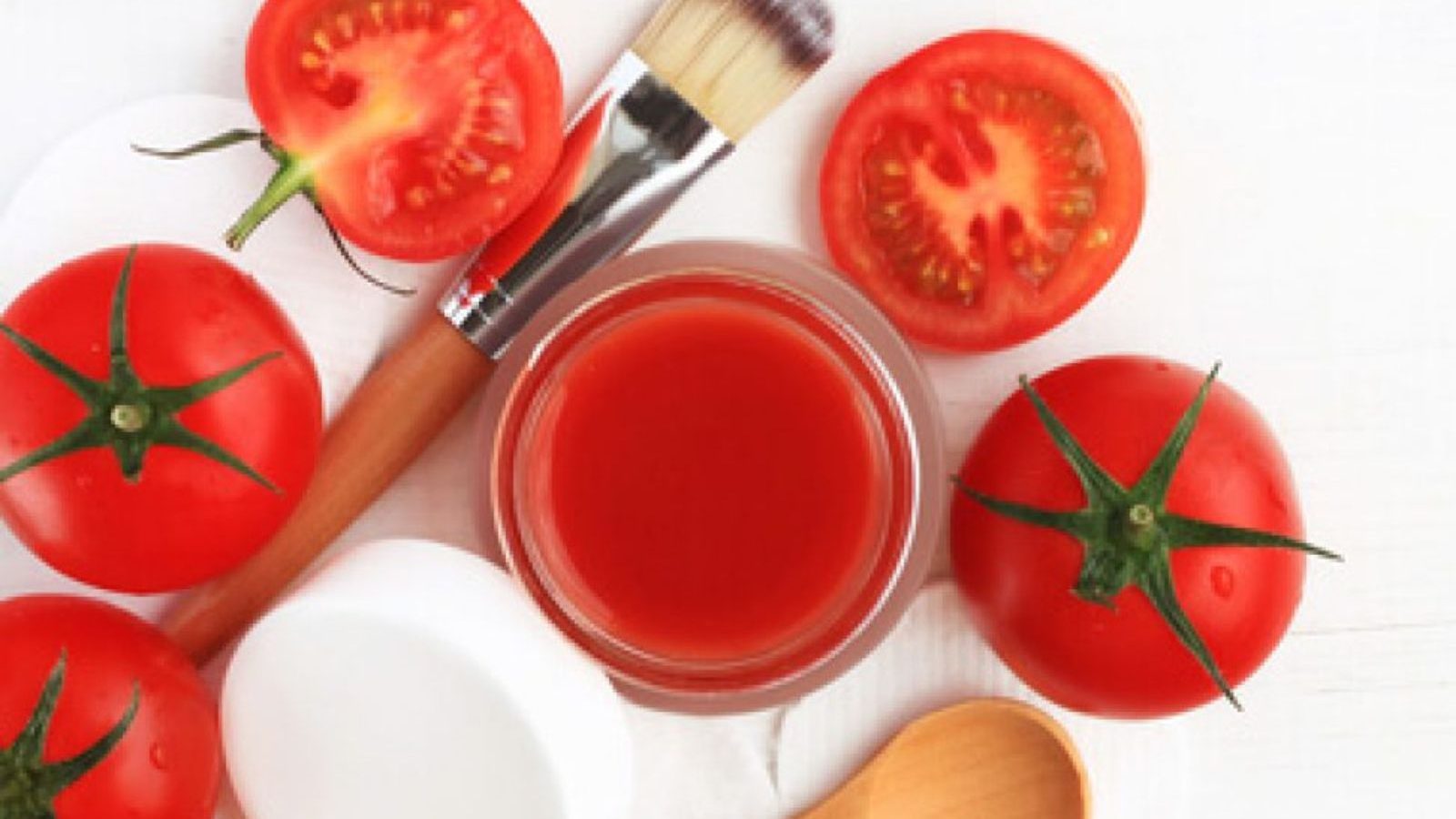 சரும பிரச்சனைகளில் இருந்து விடுபட தக்காளியை இப்படி எல்லாம் கூட பயன்படுத்தலாமா!