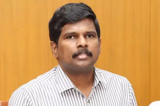 தமிழக அரசின், மாநில கல்வி கொள்கையை உருவாக்க திருச்சியில் நாளை கருத்து கேட்பு கூட்டம் நடைபெற இருக்கிறது. இது பற்றிய விவரங்களை  மாவட்ட ஆட்சியர் பிரதீப்குமார் வெளியிட்டுள்ளார்.