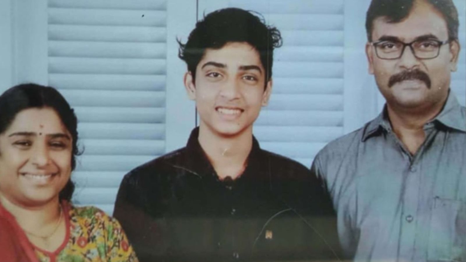 மகன் இறந்த துக்கத்தில் தற்கொலை செய்துகொண்ட பெற்றோர்! - கோவையில் நடந்த சோகம்!