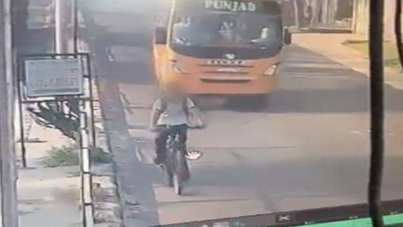 பிடித்த யூடியூபரை பார்க்க 300 கிமீ தூரம் சைக்களில் சென்று சிறுவன்.. கடைசியில் ட்விஸ்ட்