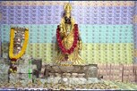 8 கோடி ரூபாய் மதிப்புள்ள பணம், தங்கத்தால் ஜொலித்த ஆந்திரா அம்மன்.!