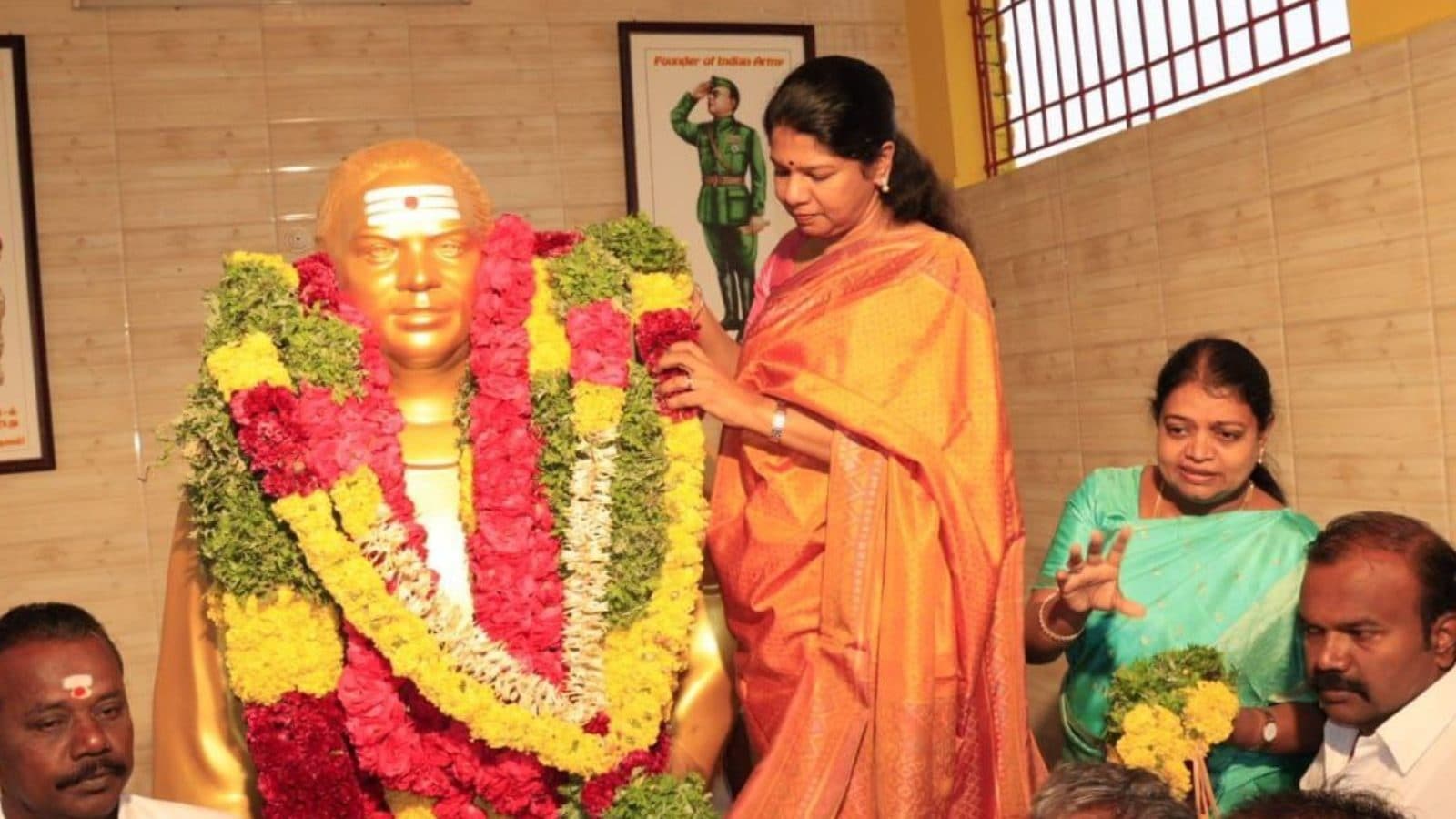 தூத்துக்குடியில் தேவரின் திருவுருவ சிலைக்கு கனிமொழி எம்பி மரியாதை..!