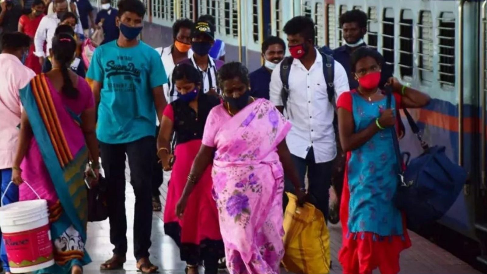 தீபாவளிக்கு சொந்த ஊர் செல்ல 3 சிறப்பு ரயில்கள் இயக்கம் : தெற்கு ரயில்வே அறிவிப்பு