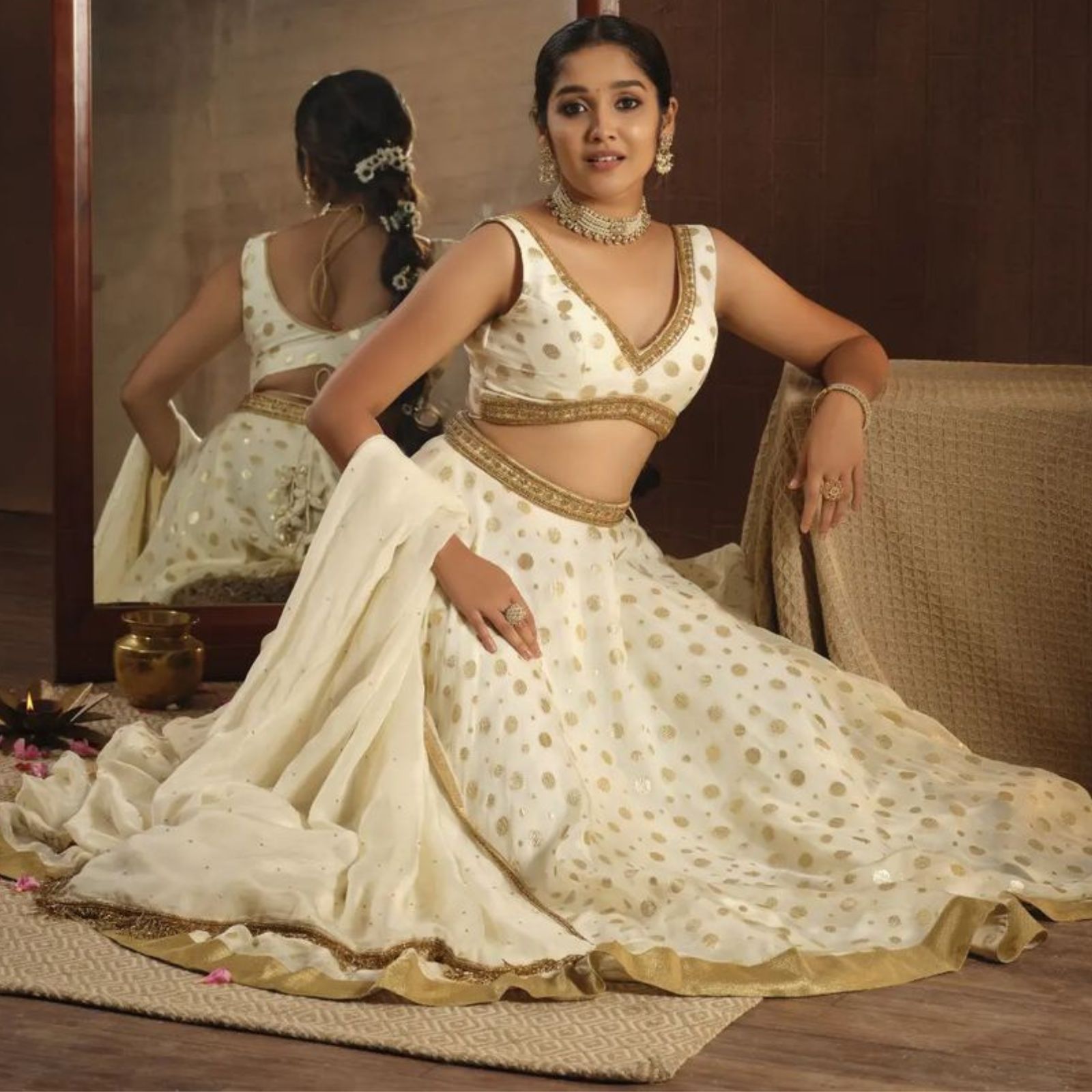  இந்நிலையில் அனிகா சமீபத்தில் அளித்த பேட்டி ஒன்றில், என்னை அறிந்தால் படத்தில் நடித்தது குறித்த தனது நினைவுகளை பகிர்ந்துள்ளார்.