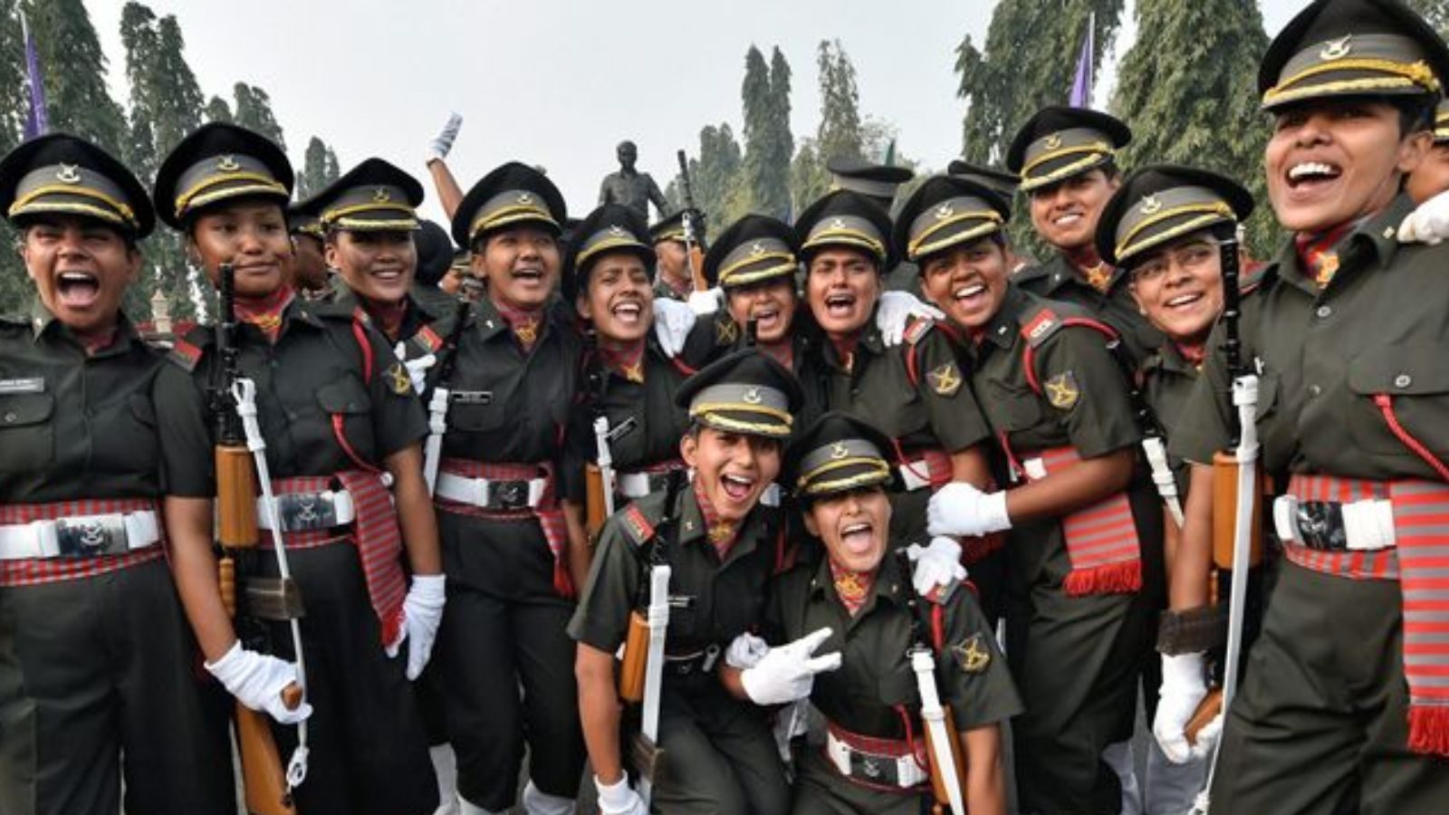 சென்னை ஓடிஏ பயிற்சி நிறைவு : 36 வெளிநாட்டு வீரர்களோடு 186 ராணுவ அதிகாரிகள் நாட்டுப்பணியில் சேர்ந்தனர்!