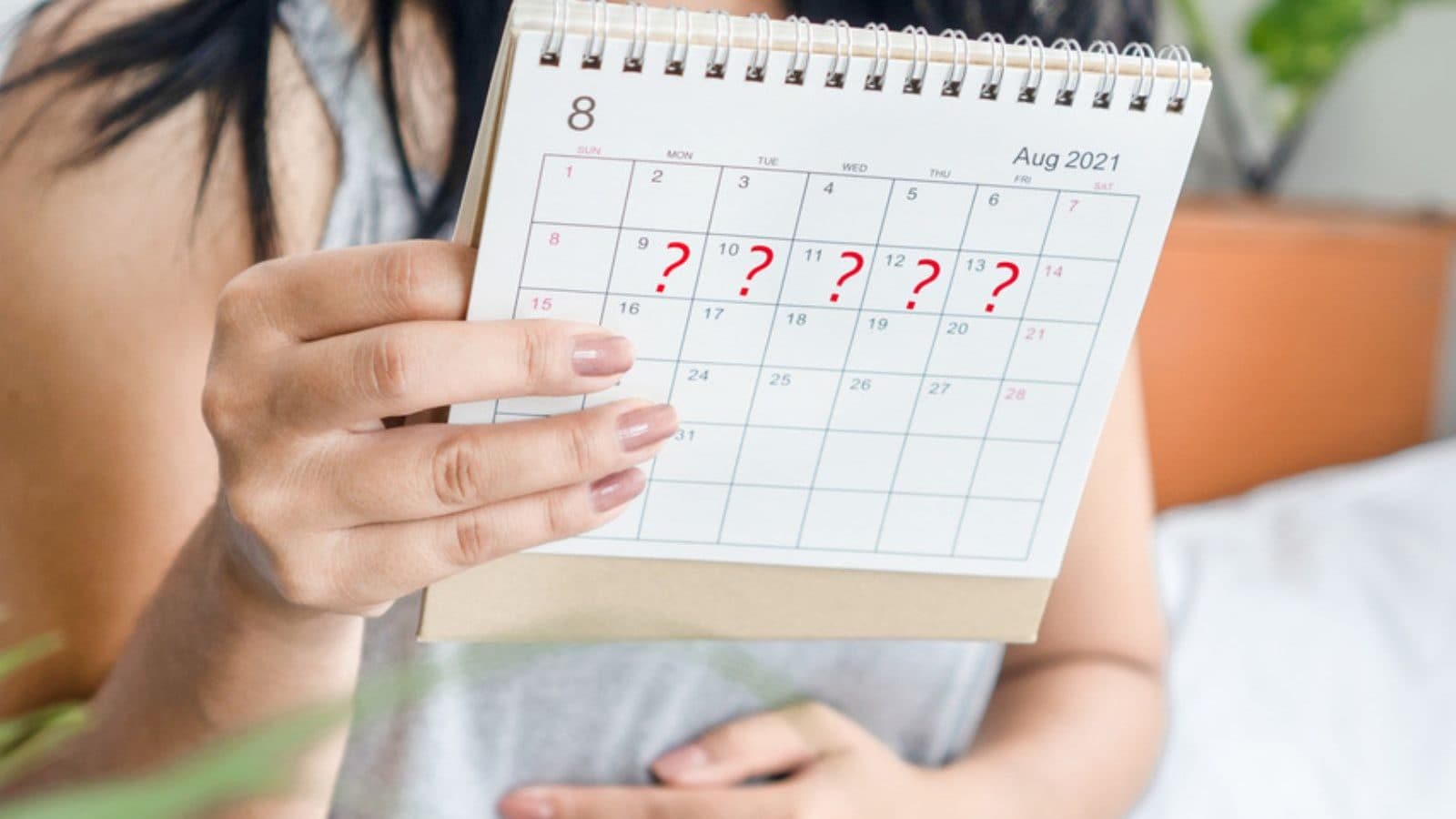 கோவிட் தடுப்பூசி செலுத்திக் கொண்ட பெண்களுக்கு மாதவிடாய் தாமதம் ஆகிறது : ஆய்வில் உறுதி..!