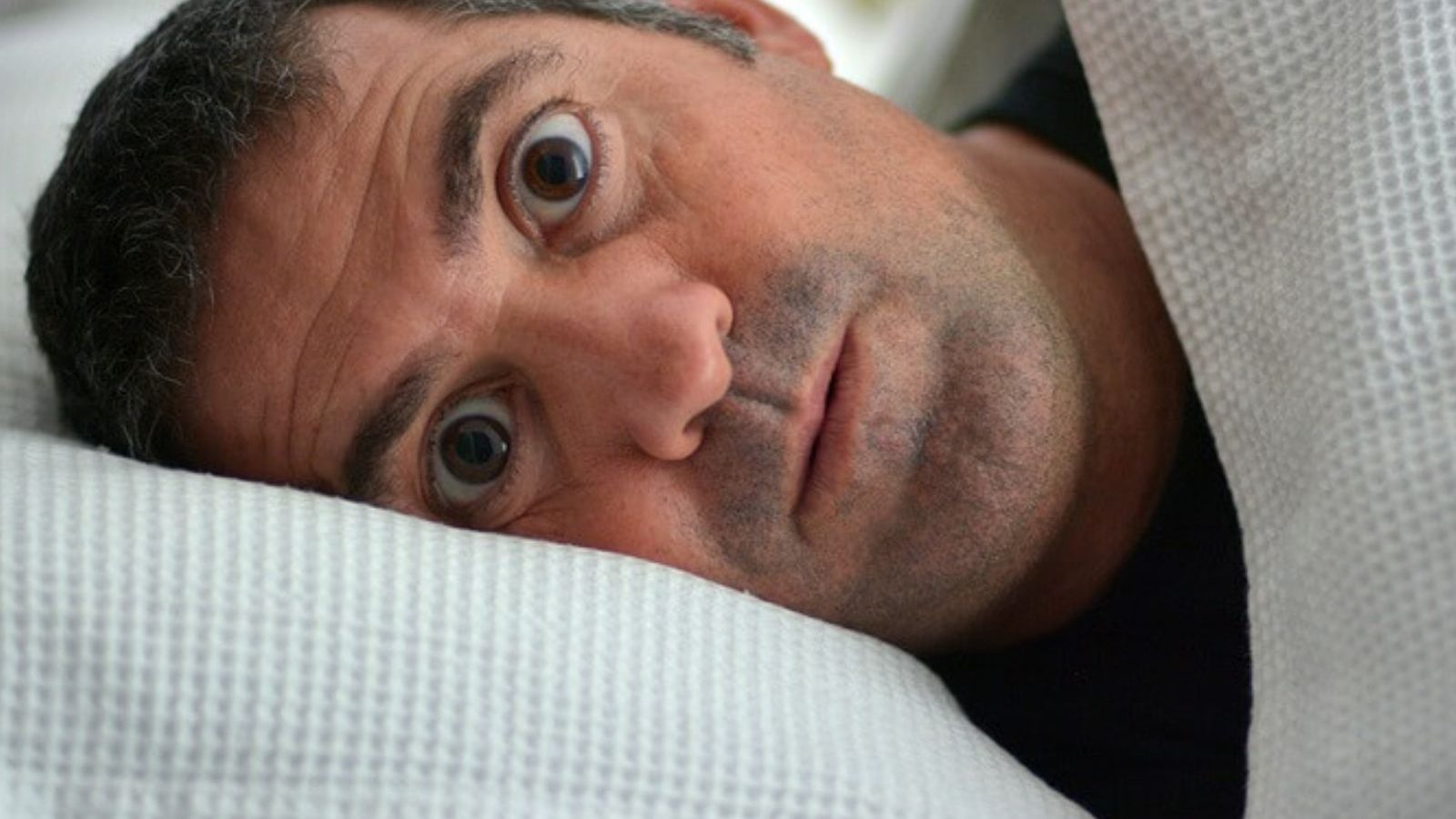 264 மணி நேரம் தூங்காமல் இருந்து சாதனை படைத்த நபர் : பல ஆண்டுகள் கழித்து இப்போது அவதி..!