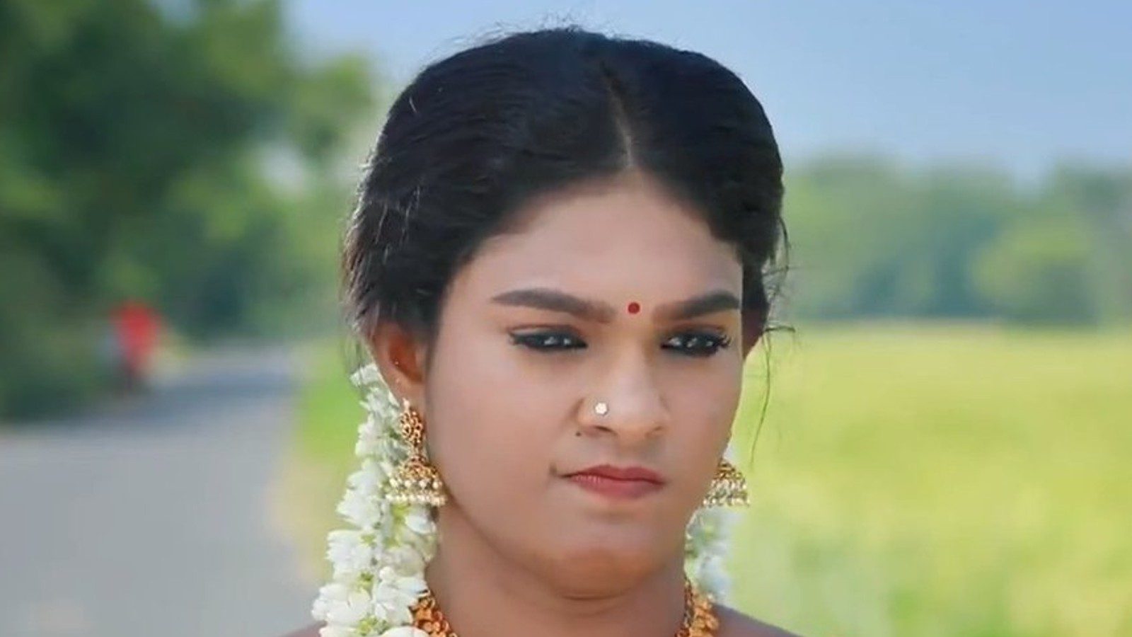 வள்ளி திருமணம்.. பிரச்சனை கொடுக்க வரும் கார்த்திக்கின் பெஸ்டி சாருலதா!