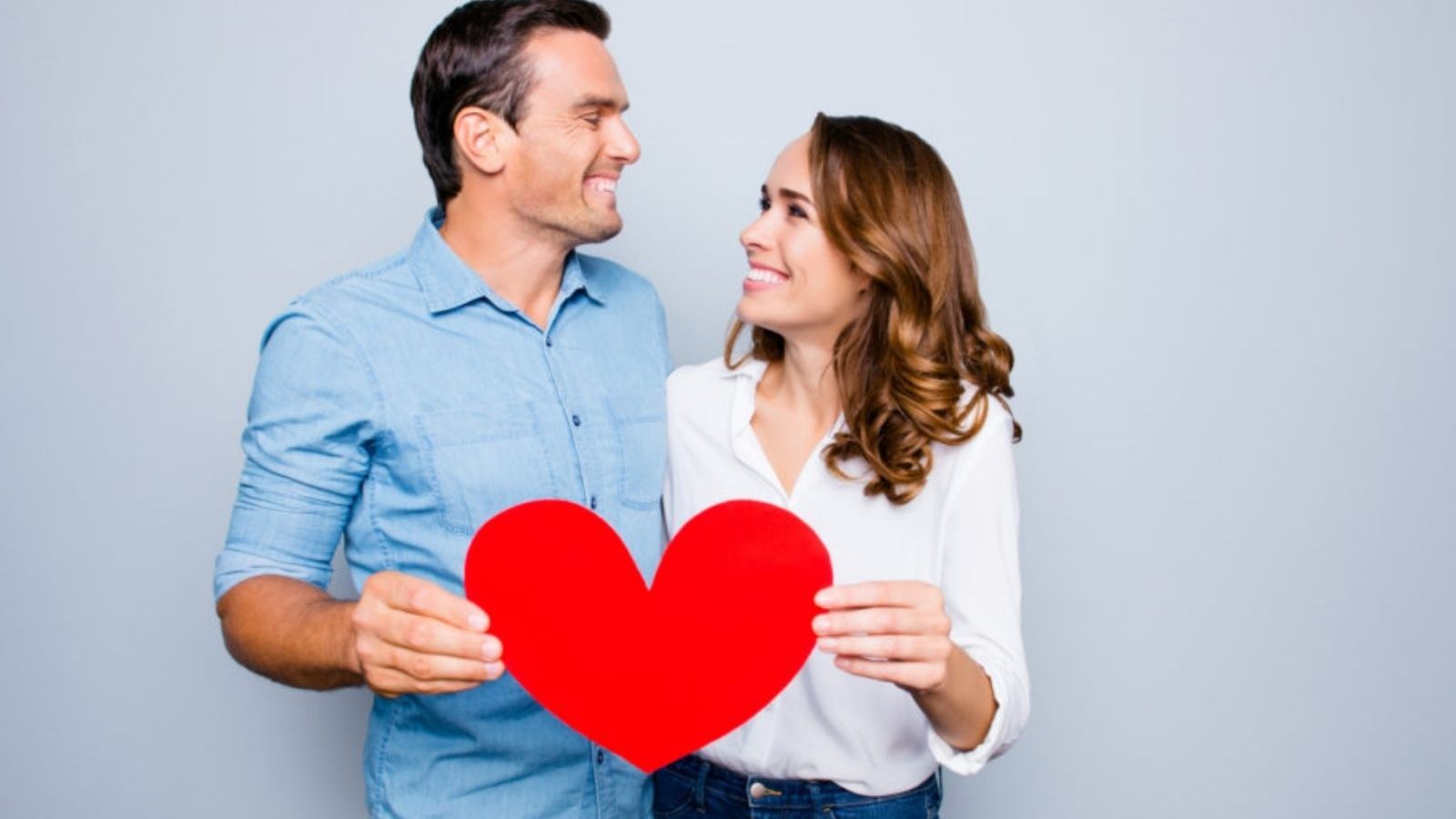 உண்மையாகவே ஒரு பெண் ஆணிடம் விரும்புவது இவ்வளவு தானாம்!