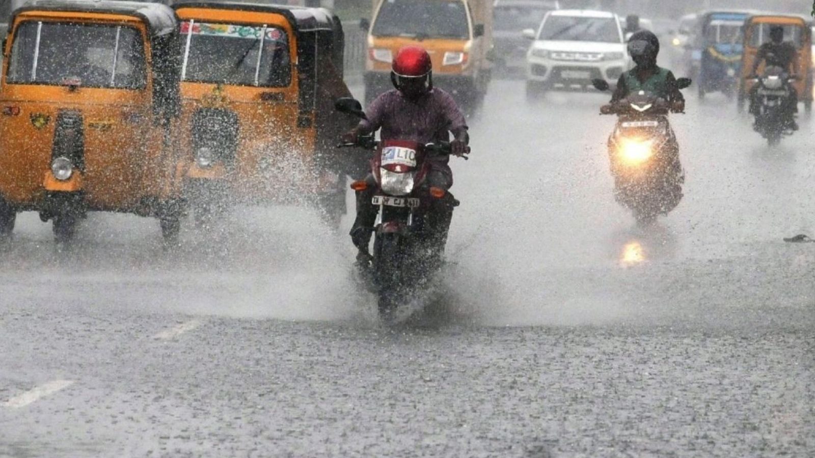 தமிழகத்தில் 9 மாவட்டங்களில் இன்று கனமழை பெய்யும் - வானிலை மையம்