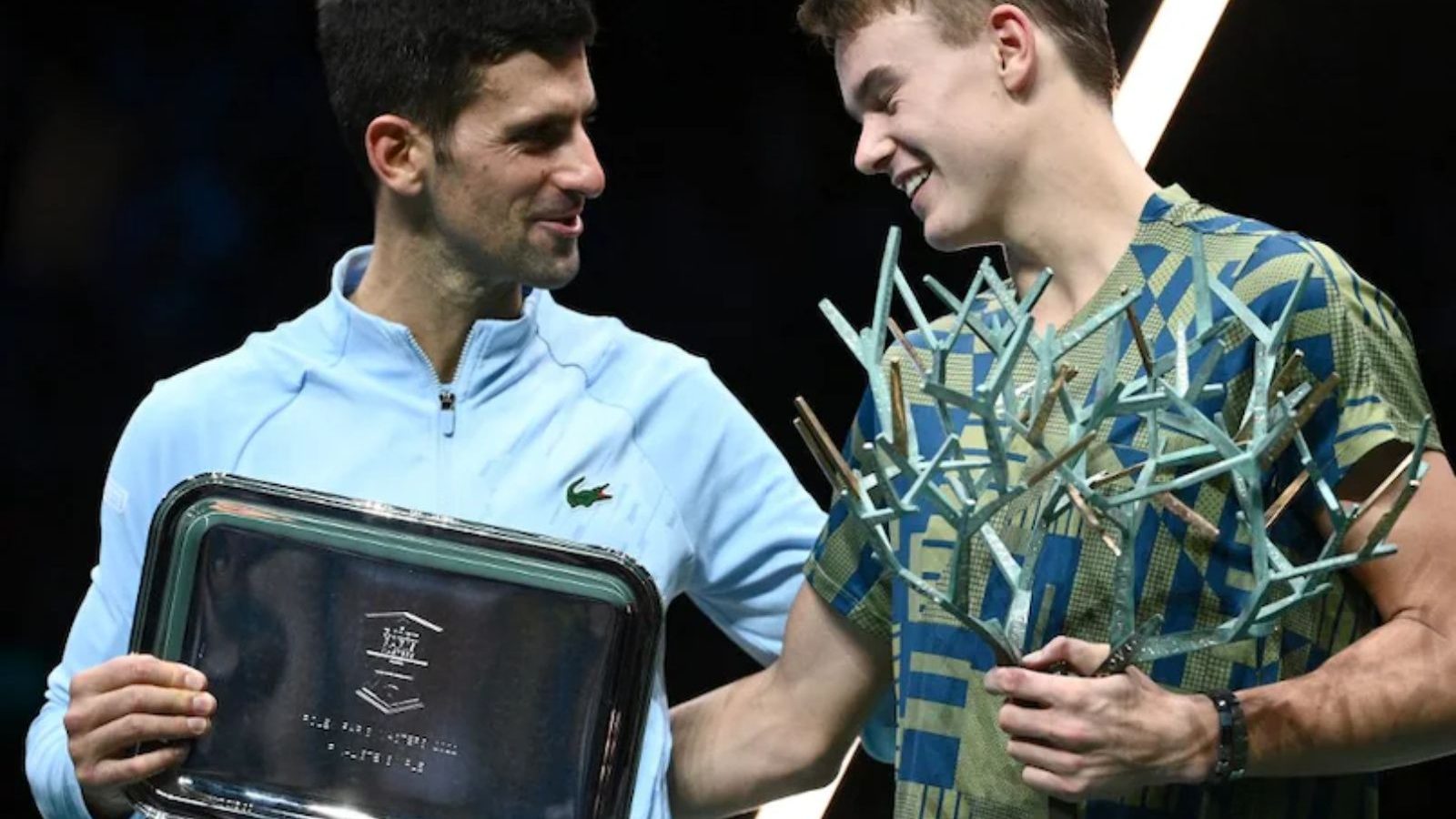 டென்னிஸில் இப்படி ஒரு ஷாக்கா? 19 வயது வீரரிடம் வீழ்ந்த ஜோகோவிச்.. அதிர்ச்சி மேட்ச்!