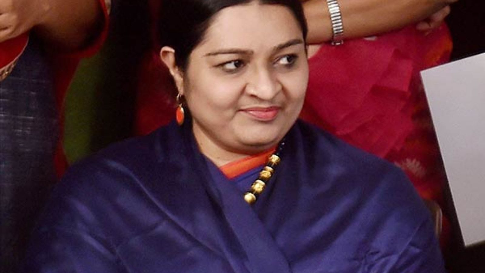 ஜெயலலிதாவின் அண்ணன் மகள் ஜெ. தீபாவிற்கு பெண் குழந்தை!