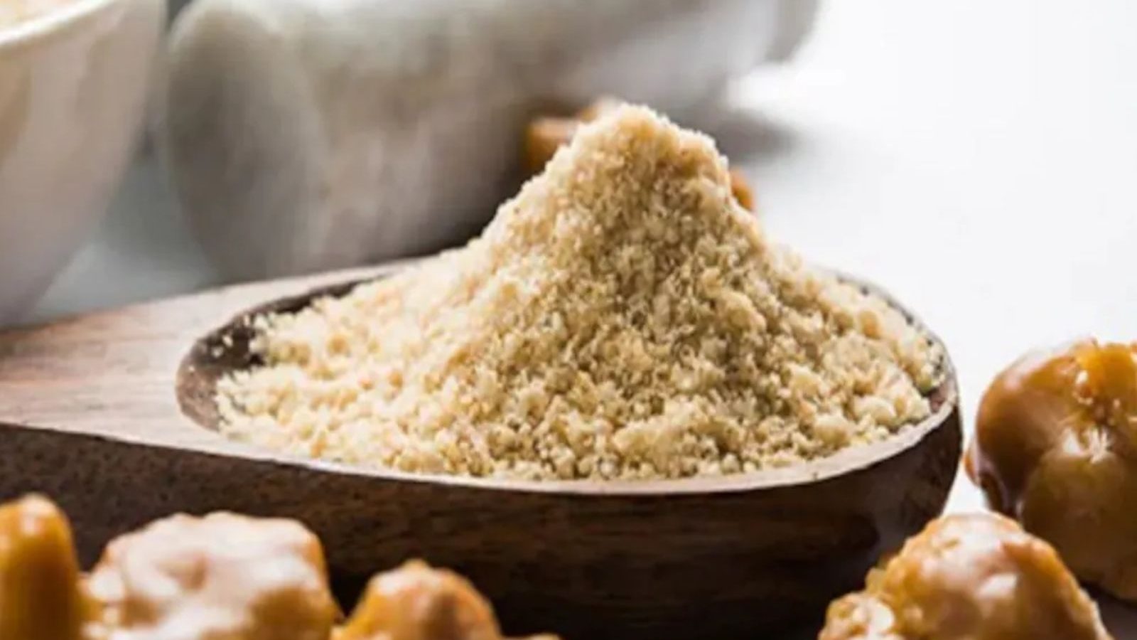 பெருங்காயத்திற்கு இப்படியொரு வரலாறா..? கூடவே அது தரும் நன்மைகளையும் தெரிஞ்சுக்கோங்க..!