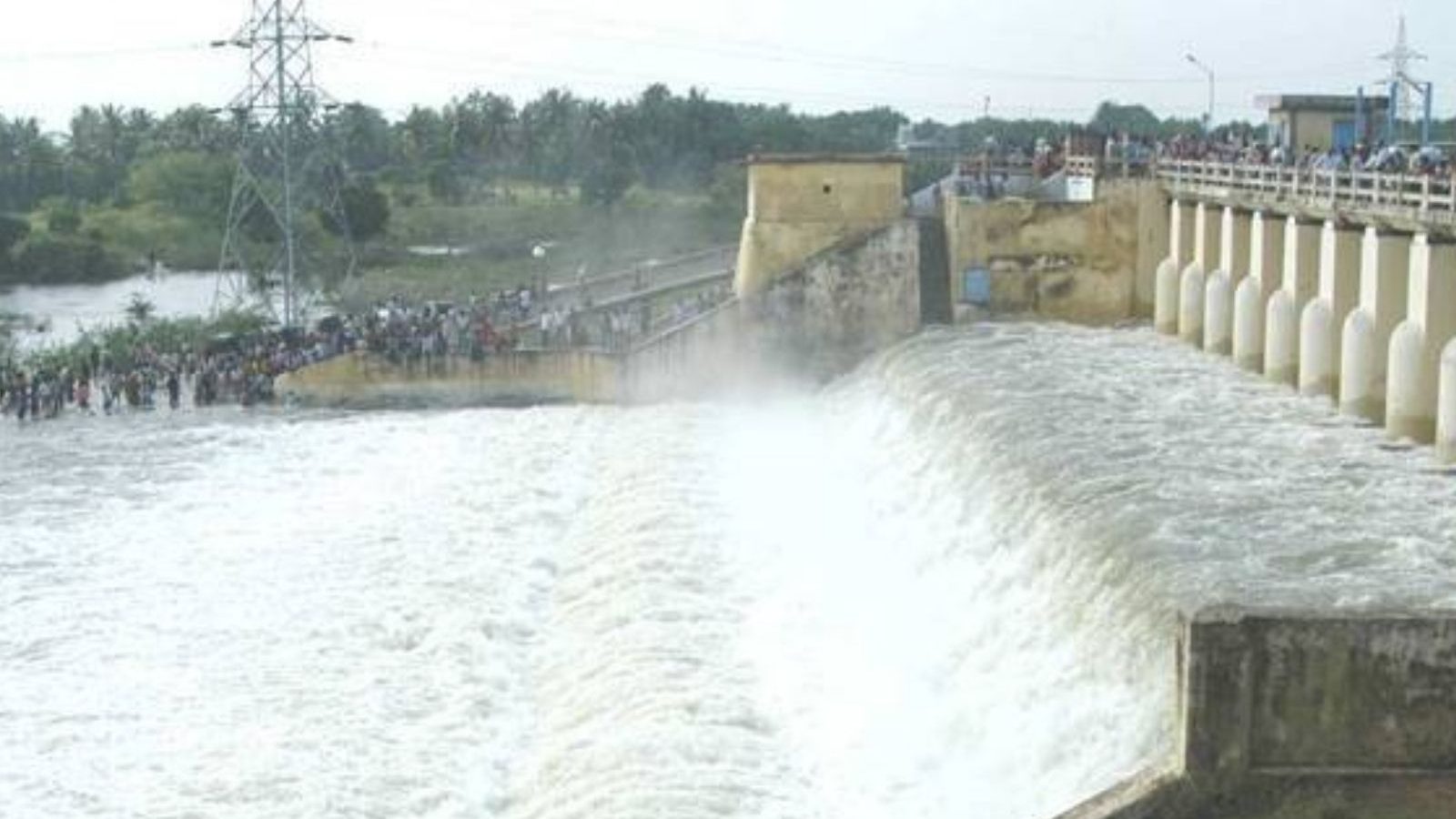 செம்பரம்பாக்கம் ஏரியில்  இருந்து இன்று பிற்பகலில் தண்ணீர் திறப்பு..!