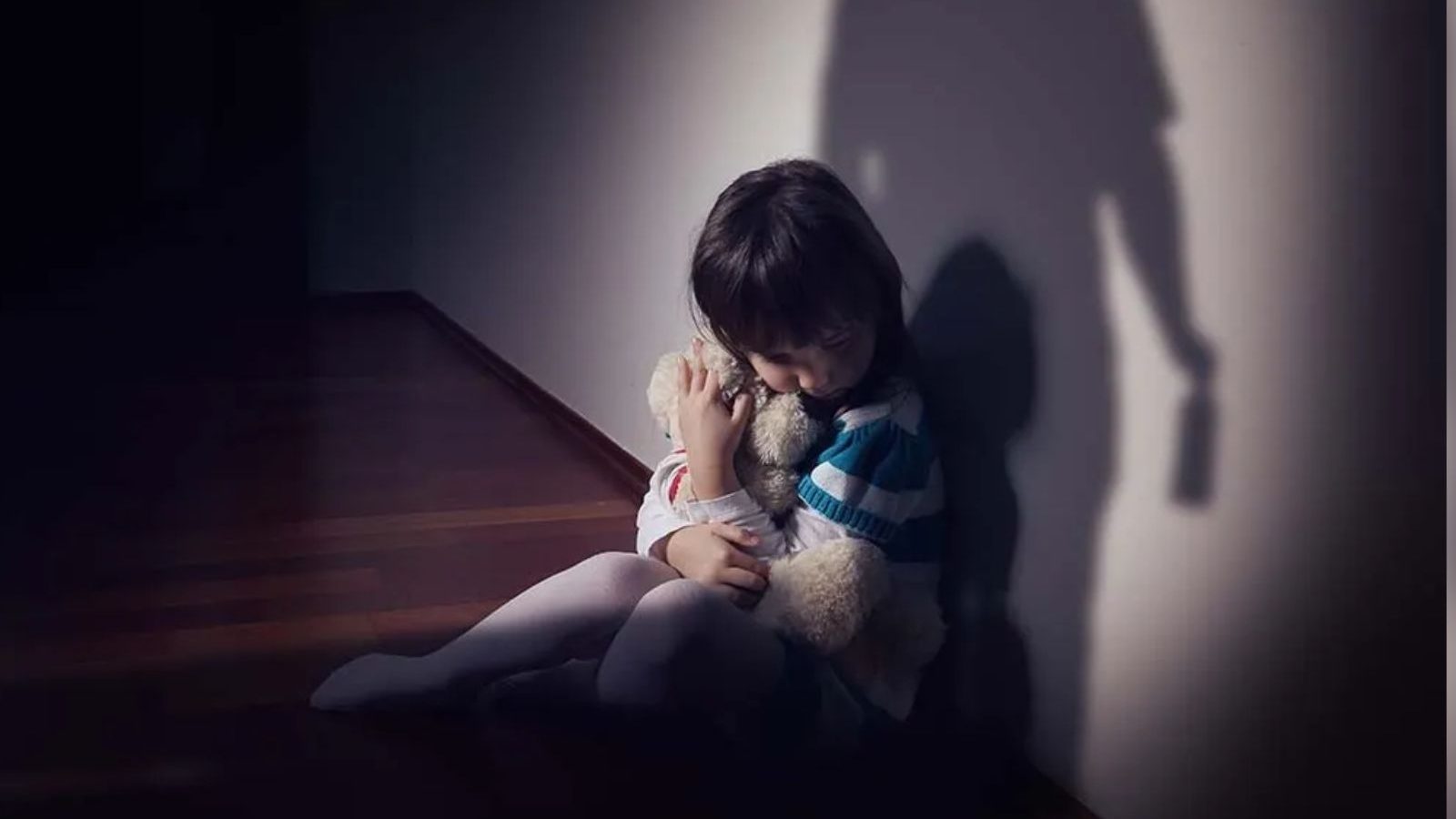 பாலியல் தொல்லைக்கு ஆளாகும் குழந்தைகள் உளவியல் ரீதியாக சந்திக்கும் பிரச்சனைகள்... ஷாக் ரிப்போர்ட்