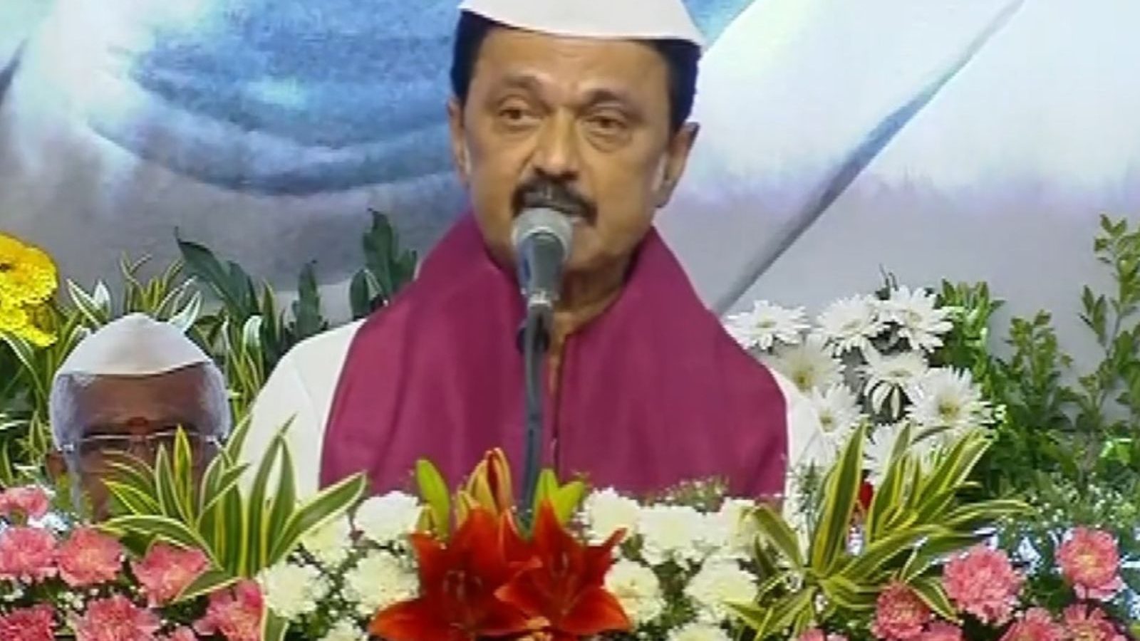 கல்வியை மாநில பட்டியலுக்கு மாற்றுக – பட்டமளிப்பு விழா மேடையில் முதல்வர் ஸ்டாலின் வலியுறுத்தல்