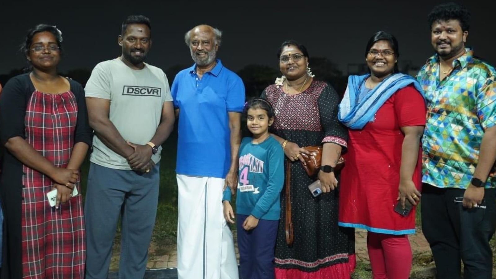 ரோபோ சங்கர் திருமண நாளில் நேரில் வாழ்த்து கூறிய ரஜினிகாந்த்!