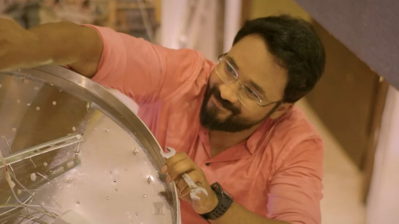 சூர்யாவை கொல்ல அரவிந்த் செய்யும் வேலை