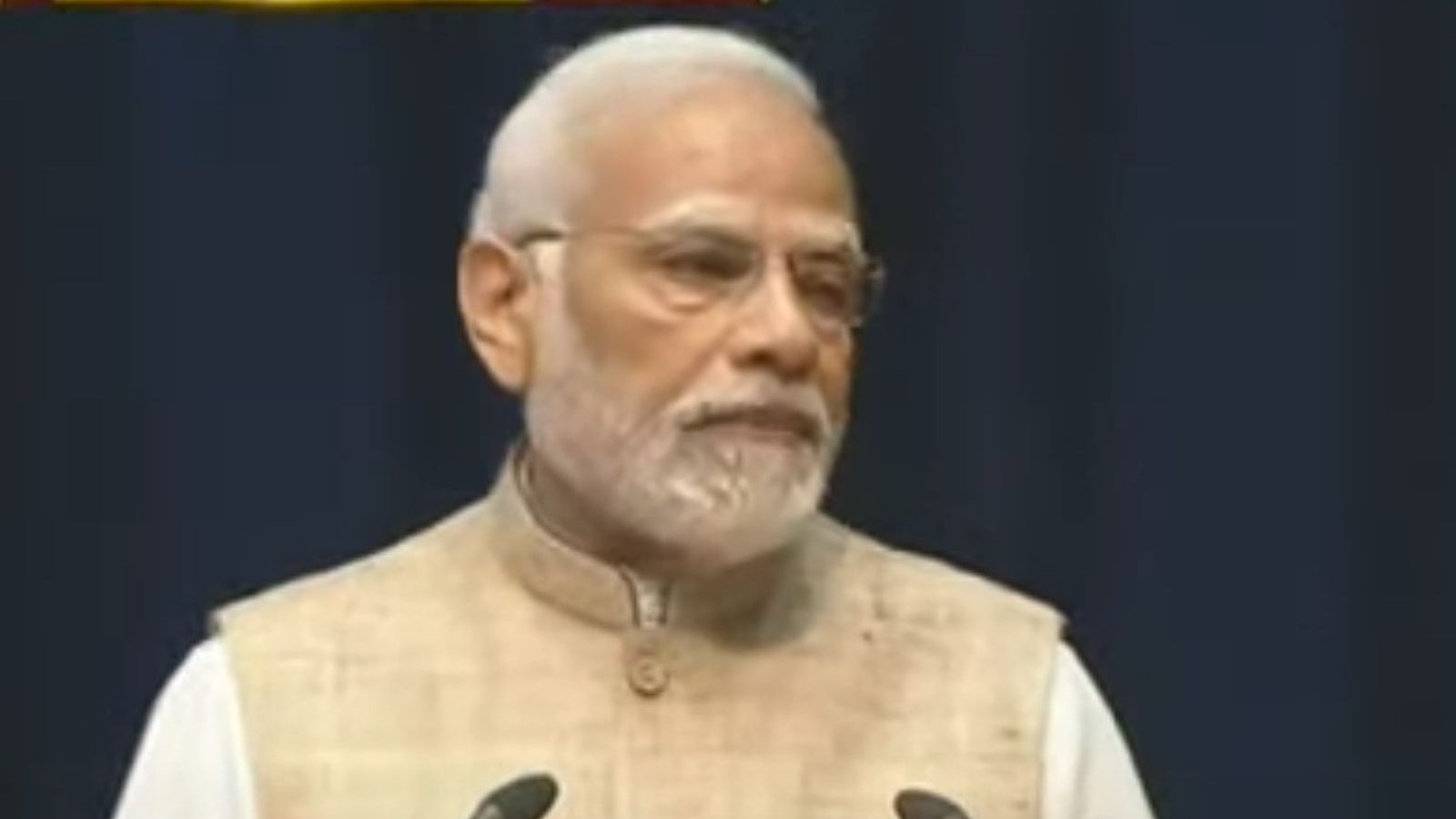 அரசியலமைப்பை அளித்தவர்களின் கனவை நனவாக்குவோம்... அரசியல்சான தின விழாவில் பிரதமர் மோடி உறுதி