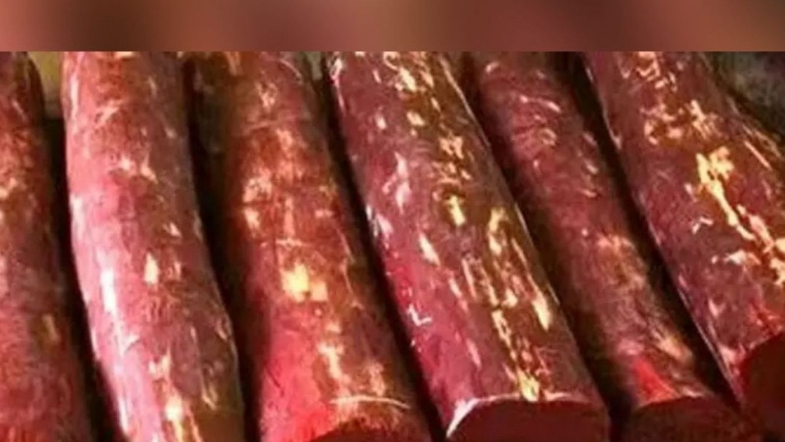 லாரியில் செம்மரக்கட்டை.. துரத்திய போலீஸ்.. சினிமாவை மிஞ்சிய பரபர சம்பவம்.!